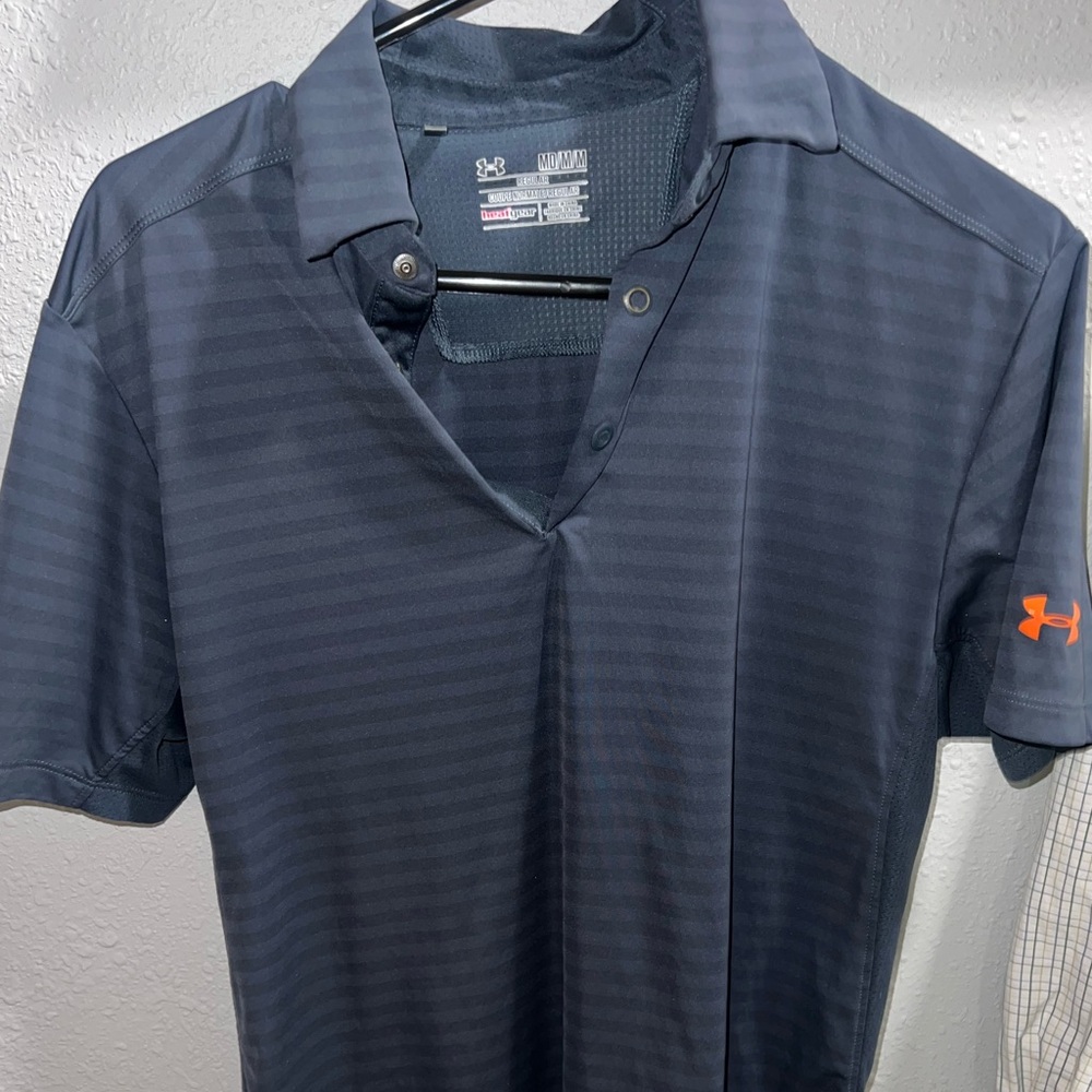 Men’s medium Under Armour  polo shirt